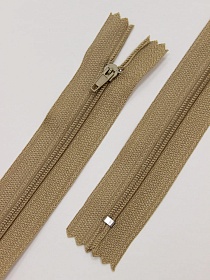 Молния юбочная (плательная) цв.песочный, 40см