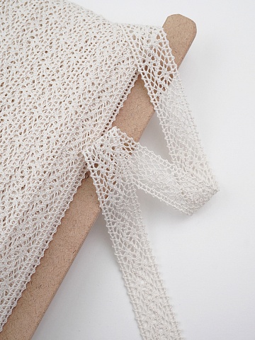 Кружево цв.ванильный, ш.27мм, хлопок-90%, п/э-10%