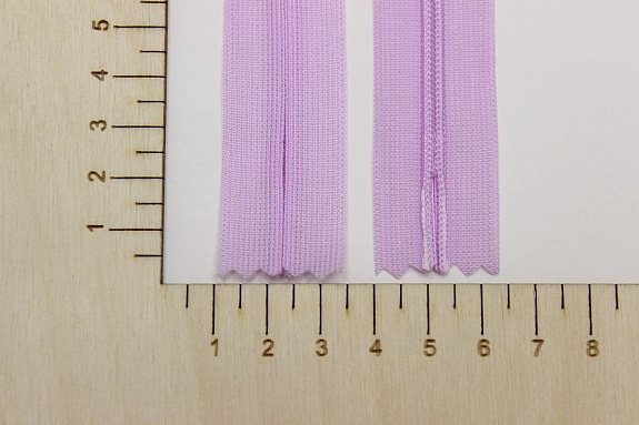 Молния потайная н/р цв.светлый сиренево-розовый, 20см, нейлон
