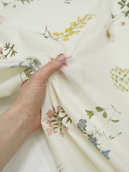 Батист "Полевое соло" цв.сливочный, ш.1.45м, хлопок-100%, 85гр/м.кв