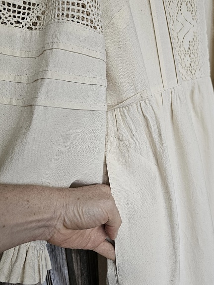 Платье из бязи в суровом цвете