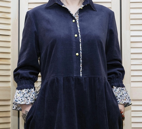 Платье из микровельвета