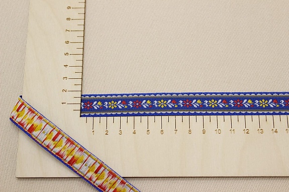 Жак.лента 18мм Красные/желтые цветы на синем