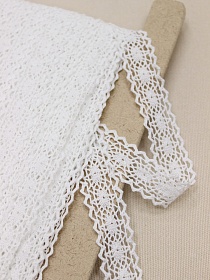 Кружево цв.белый, ш.25мм, хлопок-90%, п/э-10%, рис.079/1