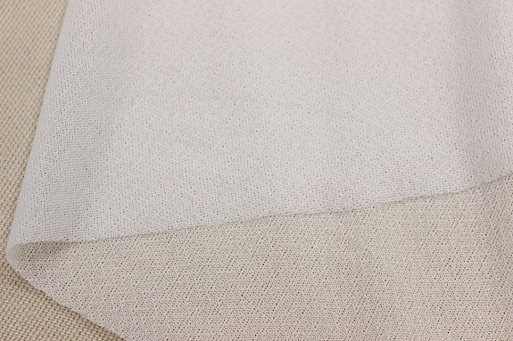 Клеевая на трикотажной основе, цв.белый, ш.1.5м, п/э-100%, 55гр/м.кв