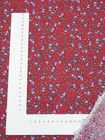 Хлопколен "Мелкие голубые цветочки с веточками на т.красном", ш.1.45м, лен-20%, хл-80%,130гр/м.кв