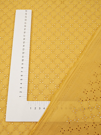 Шитье "Мелкие четырехлистники" цв.медово-желтый, ш.1.5м (выш.часть 1.37м), батист, хлопок 100%