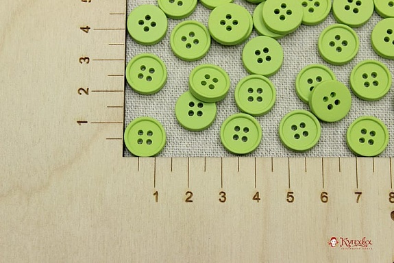Пуговица пластмасса, цв.салатовый, 12мм, 4 отверстия