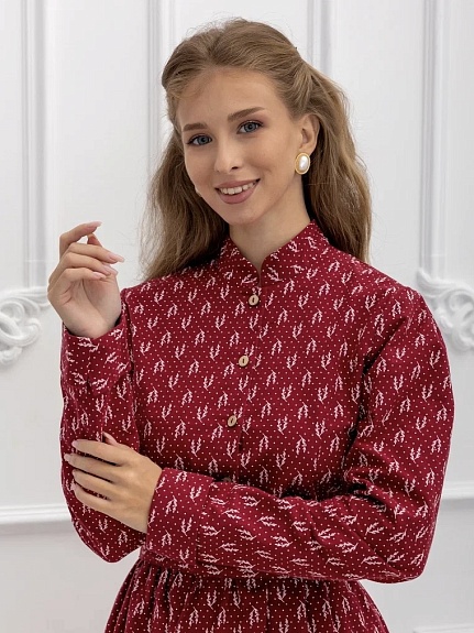 Платье из Теплого хлопка "Набойка-веточки с горошком" в бордовом цвете