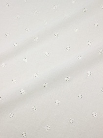 Шитье "Мелкие вышитые цветочки" цв.молочно-белый, ш.1.5м (вышит.часть1.35м), батист, хл-100%,