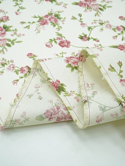 Сатин "Кружевные розочки" цв.шампань, ш.1.6м, хлопок-100%, 110гр/м.кв