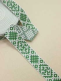 Жак.лента 32мм Зеленые славянские знаки на белом