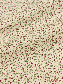 Импорт. хлопок "Россыпь малиновых мелких цветочков на светло-бежевом", ш.1.45м, хл-100%, 105гр/м.кв
