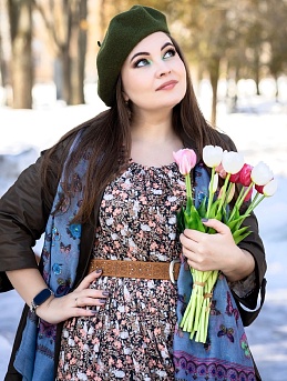 Платье из плательного хлопка (Digital) "Ягодный плутишка" в черном цвете