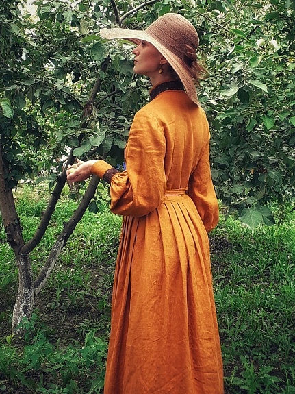 Платье длины макси из полульна