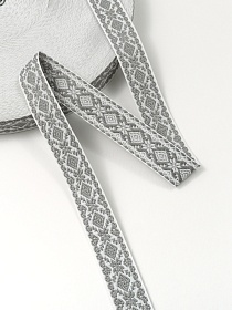 Жак.лента 23мм Ромб-цветок цв.белый/серый