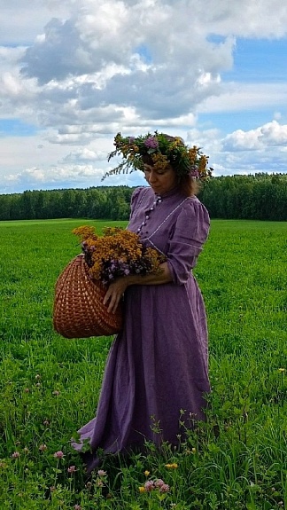 Льняное женское платье