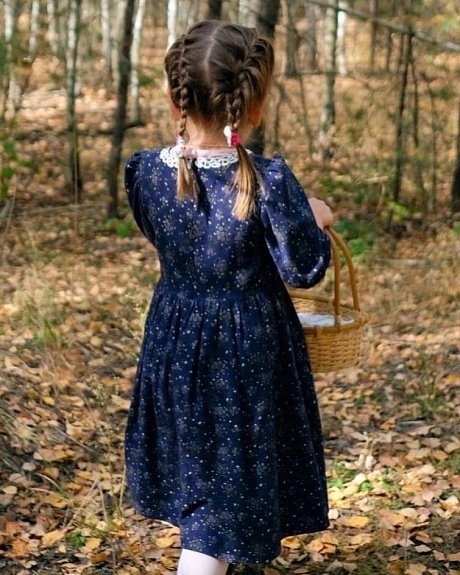 Детское платье из теплого хлопка "Мелкое соцветие"