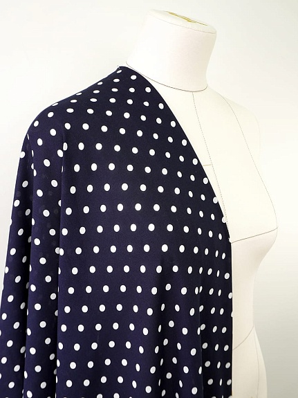 Штапель "Белый горох (7мм)" цв.чернильно-синий, ш.1.4м, вискоза-100%, 90гр/м.кв