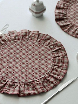 Салфетки из пестряди "Сердечки - клетка"