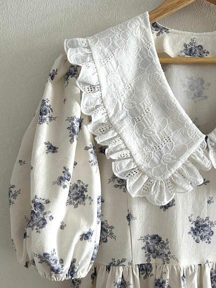 Платье из хлопка персик "Облачко роз"