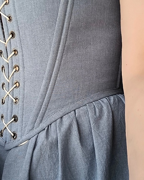 Юбка и двусторонний корсет из вареного хлопка