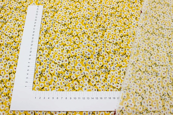 Штапель "Цветочная россыпь на желто-горчичном-2", ш.1.44м, вискоза-100%, 100гр/м.кв