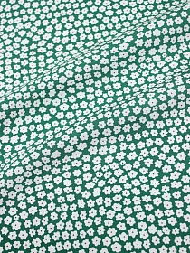 Штапель "Маленькие белые цветочки на зеленом", ш.1.42м, вискоза-100%, 90гр/м.кв