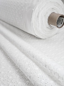 Шитье "Вышитый веночек" цв.молочно-белый, ш.1.5м (выш.часть1.4м), батист, хл-100%, 80гр/м.кв