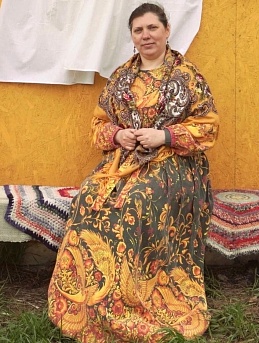 Народный костюм из рогожки "Жар-птица на черном"