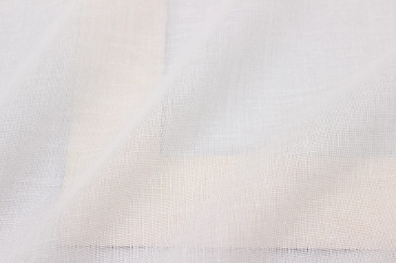 Батист цв.Молочно-белый, ш.1.5м, хлопок-100%, 60гр/м.кв