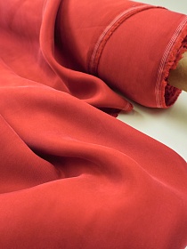 Купра цв.Красный, ш.1.35м, купра-100%, 110гр/м.кв 