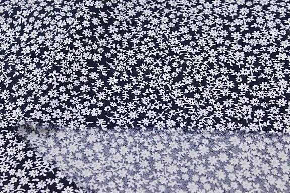 Штапель Премиум "Россыпь мелких белых цветочков на чернильном", ш.1.43м, вискоза-100%, 110гр/м.кв
