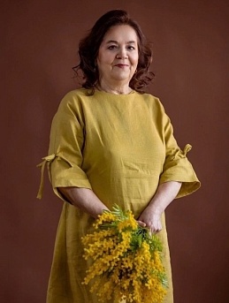 Платье из льна с эффектом мятости