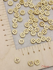 Пуговица светлое дерево,10 мм, 4 отверстия