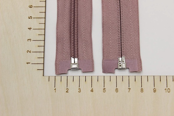 Молния спиральная №5 цв.розовый туман, 50см