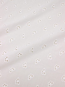 Шитье "Бабочки-2" цв.молочно-белый общ.1.48м, ш.вышитой части 1.35м, батист, хлопок-100%, 100гр/м.кв