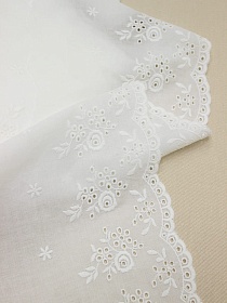 Шитье цв.молочно-белый (общая ширина 170мм, ширина вышивки 120мм) хлопок-100%, батист