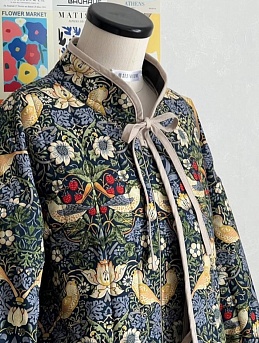 Ватник двусторонний с завязками  по мотивам У.Морриса