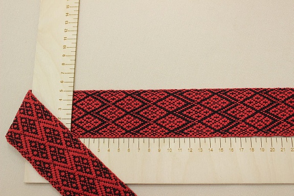 Лента тканая для поясов, 50мм Черный орнамент на красном