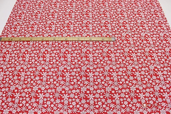Поплин "Белые снежинки на красном", СОРТ2, ш.1.5м, хлопок-100%,115гр/м.кв