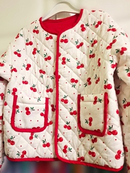 Фуфаечка из плательного хлопка "Вишенки с горошком на белом"