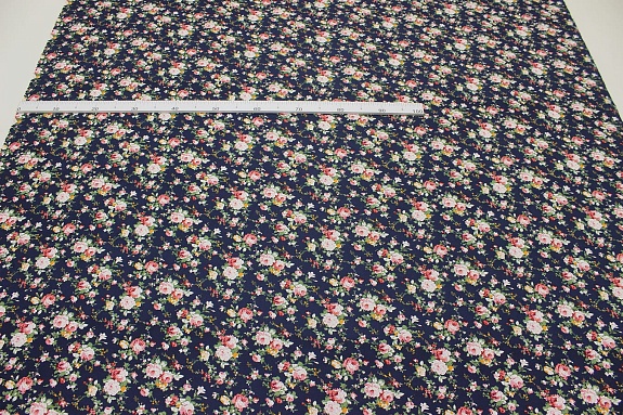 Импорт. хлопок "Большие пионы на чернильно-синем", ш.1.5м, хлопок-100%, 105гр/м.кв