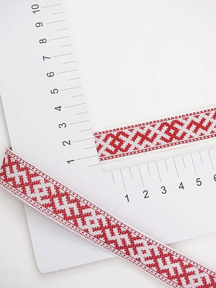 Жак.лента 18мм Красный оберег на белом, рис.9711/1