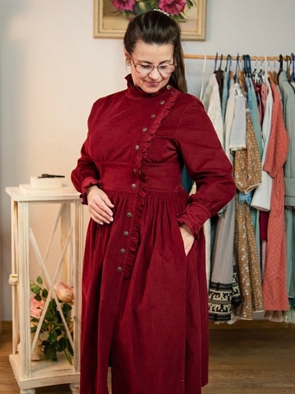 Вечернее платье из микровельвета мини