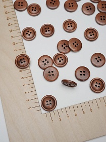 Пуговица дерево, цв.миндальный, 20мм, 4 отверстия