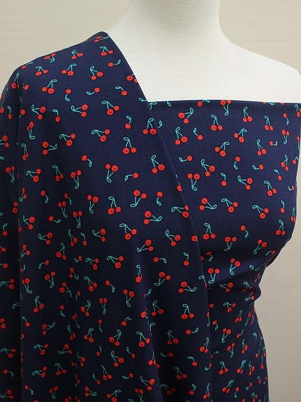 Штапель "Маленькие вишенки на чернильном", ш.1.45м, вискоза-100%, 110гр/м.кв