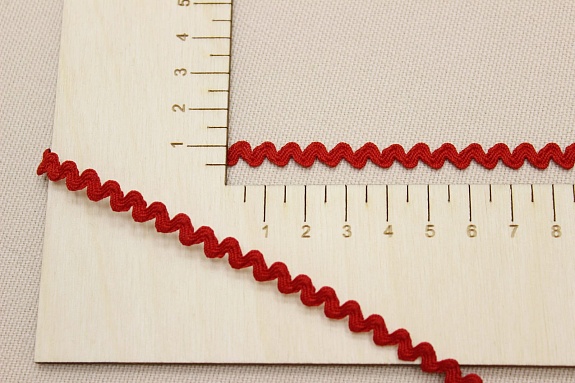 Вьюнчик цв.красный, ш.6мм, п/э-100%