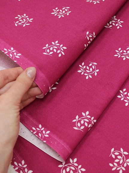 Сатин кардный набивной "Белые веточки на малиновом", СОРТ2, ш.1.0м, хлопок-100%, 150гр/м.кв