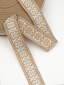 Жак.лента 27мм Славянский оберег белые снежинки на бежевом